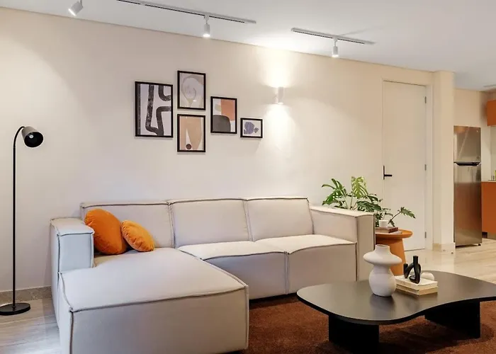 Cam 203 Apartment *