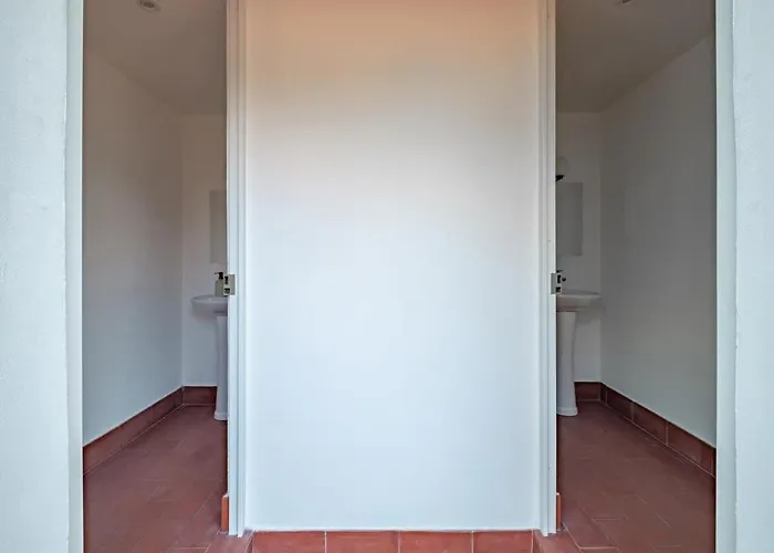 Apartment Cam 203